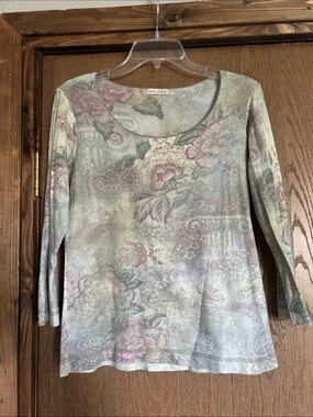 Scoop Neck Long Sleeve Floral Tee - Pastel Pink & Green